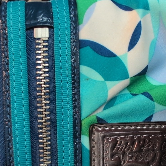 Coach Poppy Wristlet/Small Purse - Picture 12 of 12